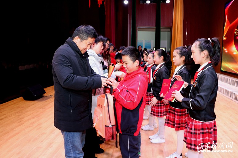 縣實(shí)驗小學(xué)人民北路校區(qū)舉辦閱讀分享交流會